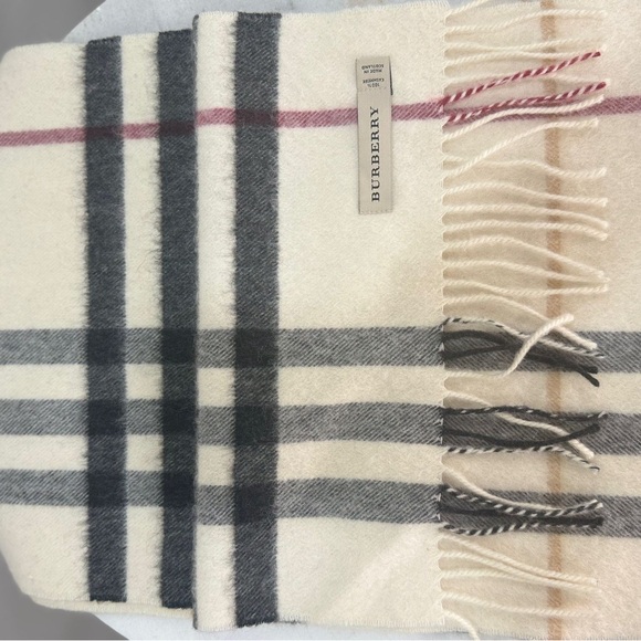 BURBERRY FRINGED CHECKERED SCARF - Picture 4 of 5